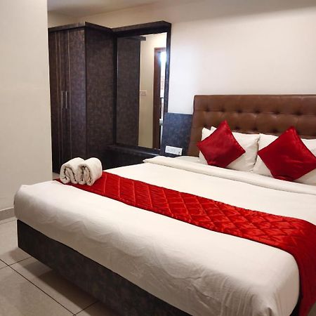 Yelahanka Hotel Golden Amulya Rest Wings מראה חיצוני תמונה