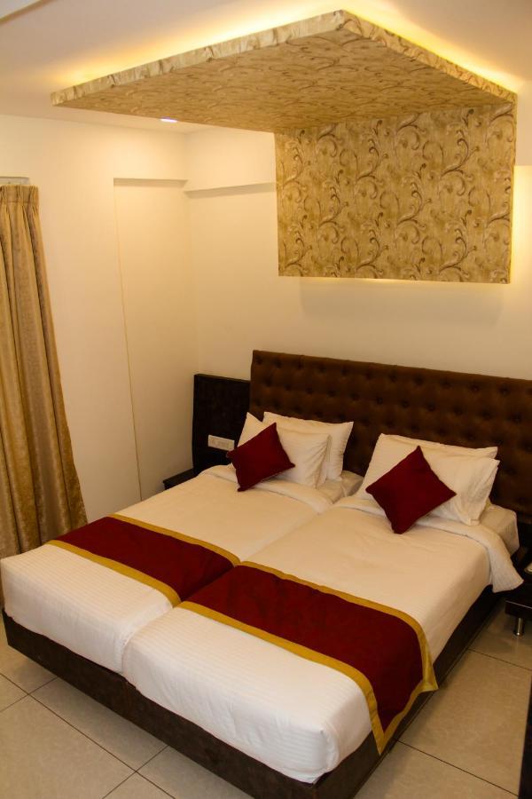 Yelahanka Hotel Golden Amulya Rest Wings מראה חיצוני תמונה